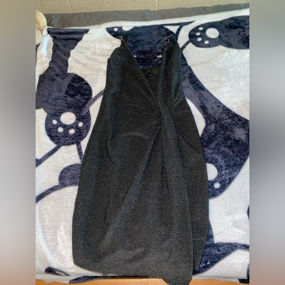 BLACK DRESS (Medium)